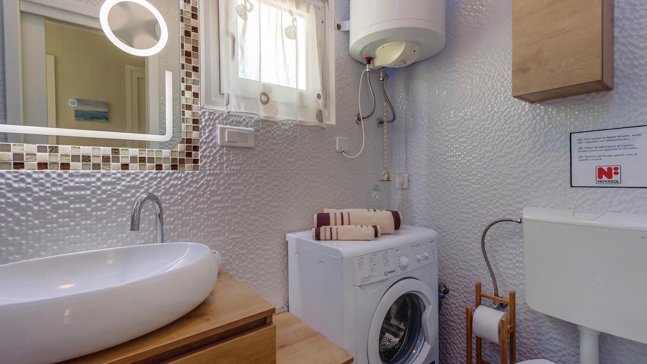 Photo of Bathroom in Nerezine