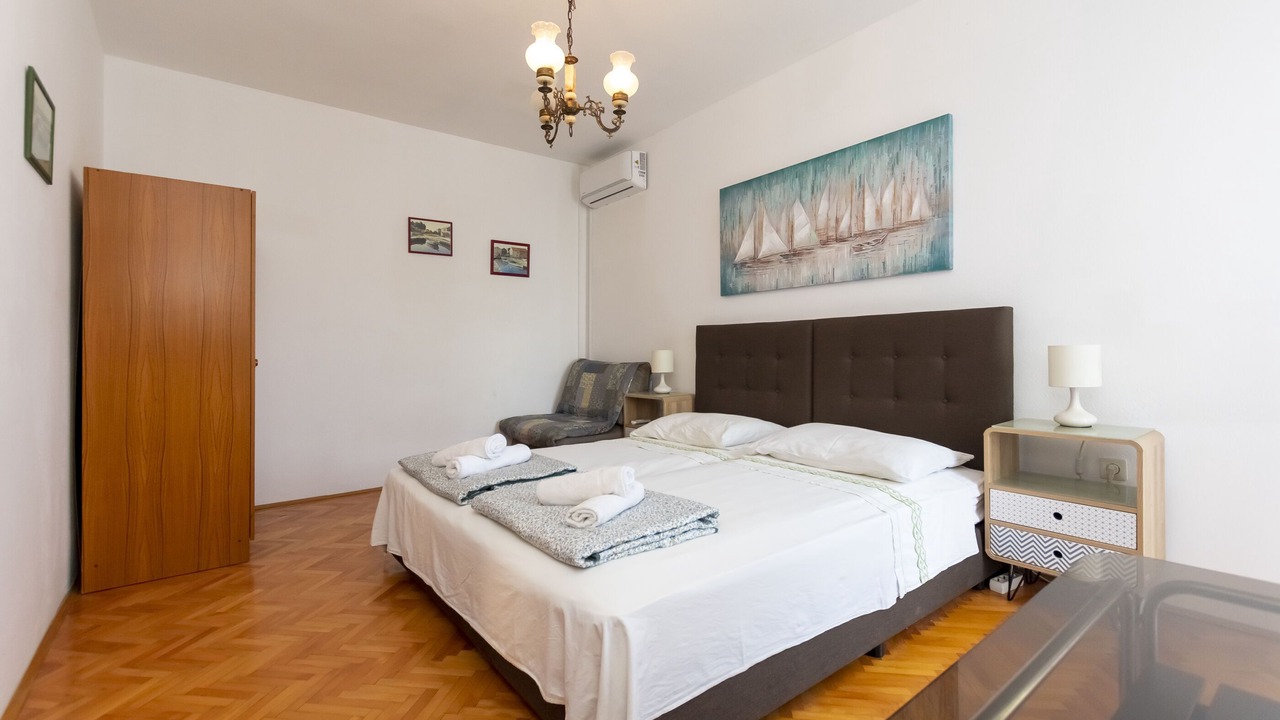 Photo of Bedroom in Mimice