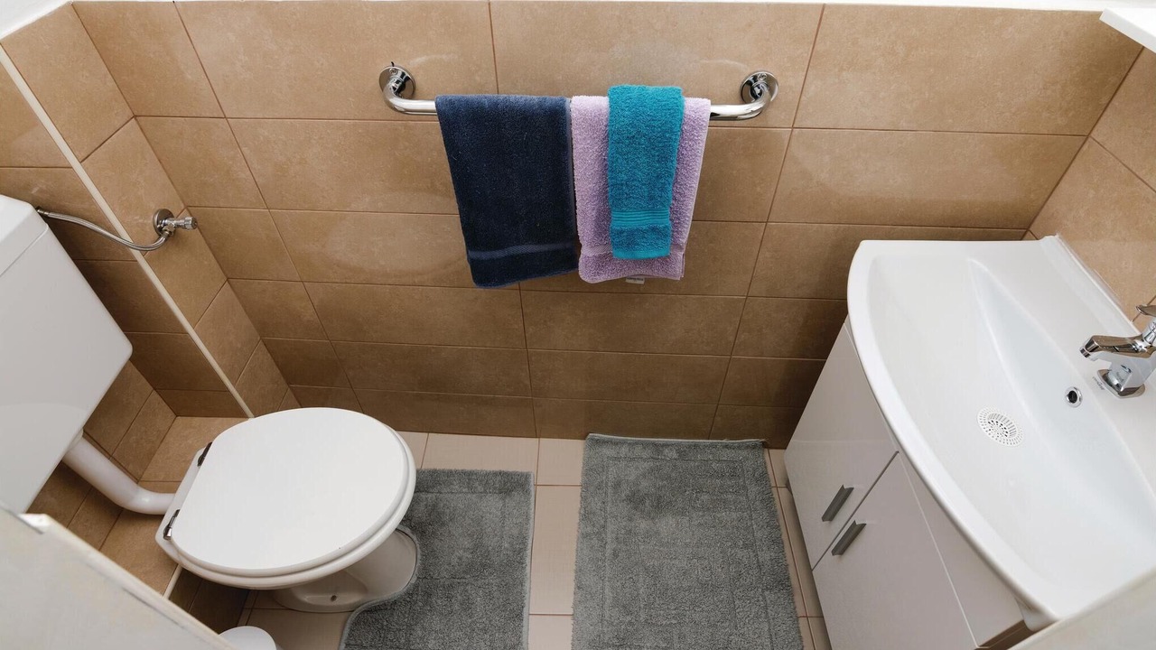 Photo of Bathroom in Iz