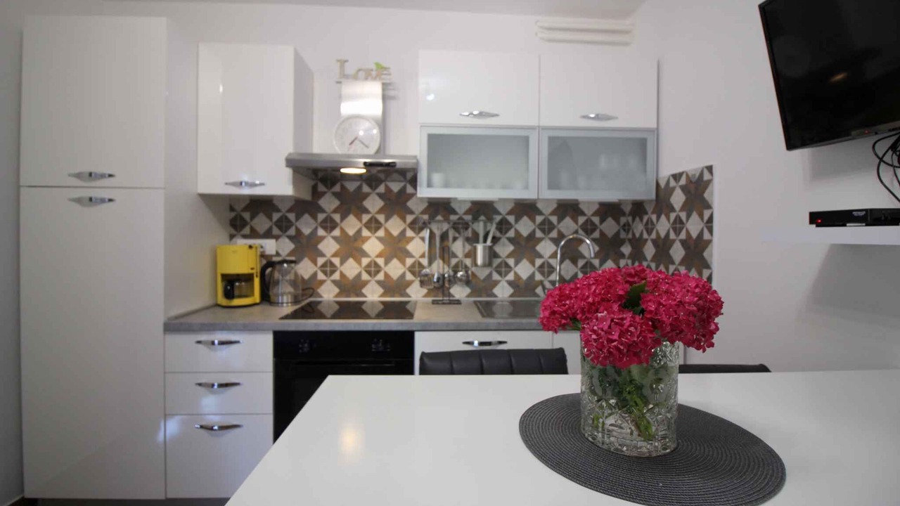 Photo of Kitchen in Mali Maj