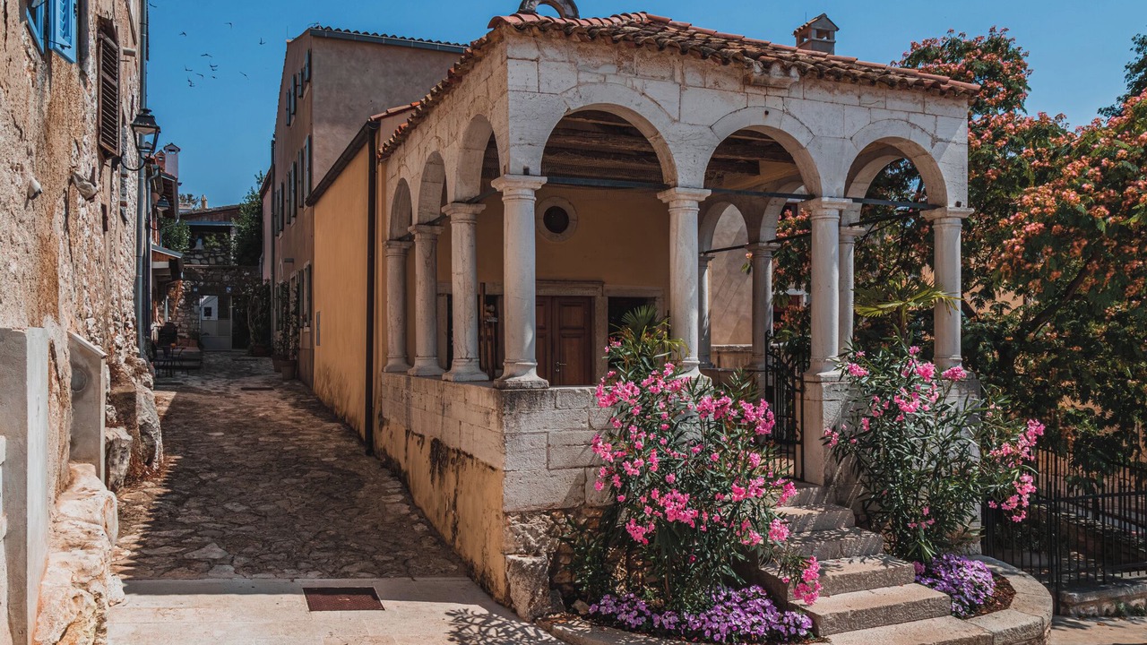 Photo of Outdoor in Gulici