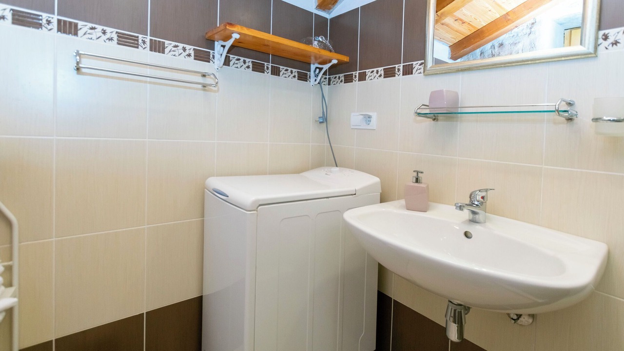 Photo of Bathroom in Kneza