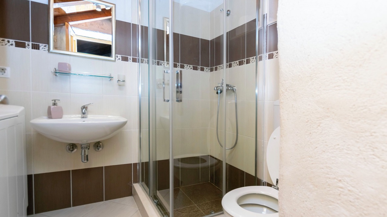 Photo of Bathroom in Kneza