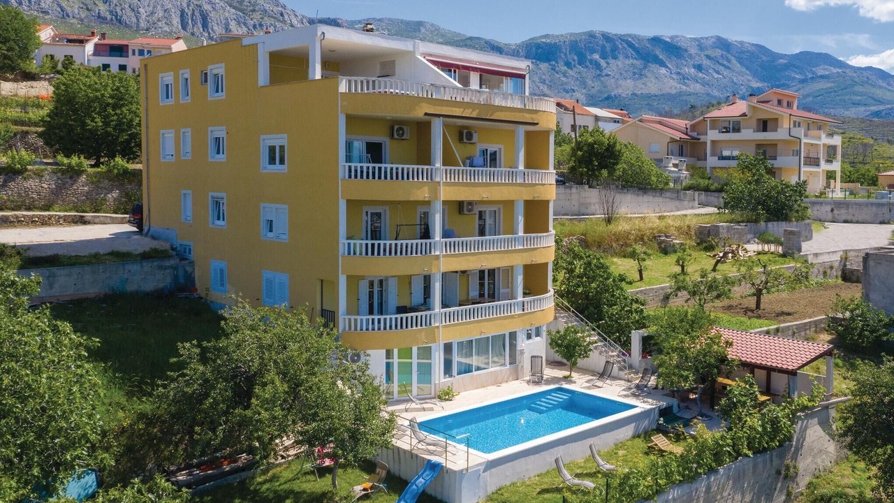 Photo of Outdoor in Kucine