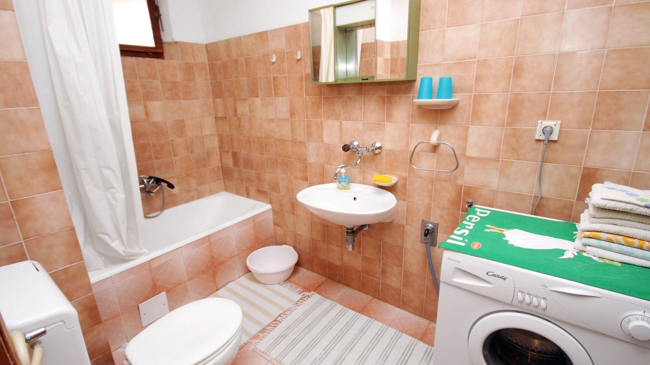 Photo of Bathroom in Sumartin