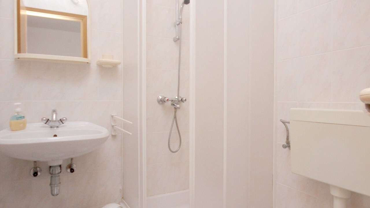 Photo of Bathroom in Vis