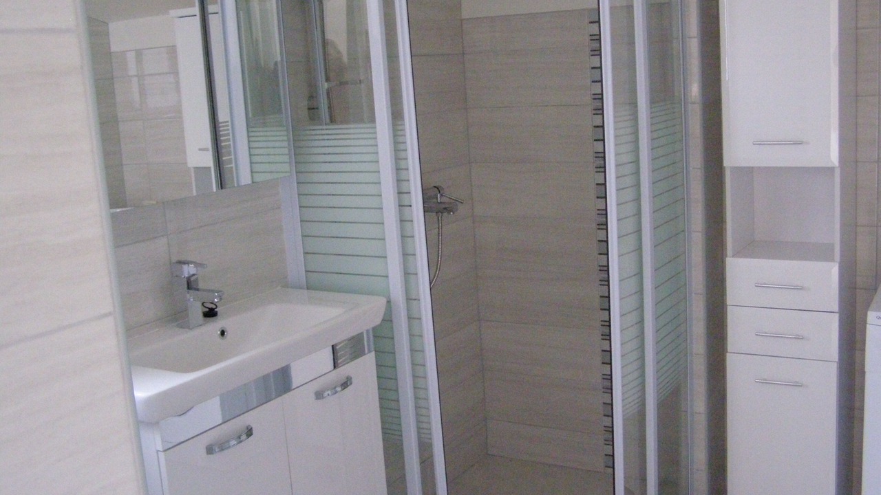 Photo of Bathroom in Preko
