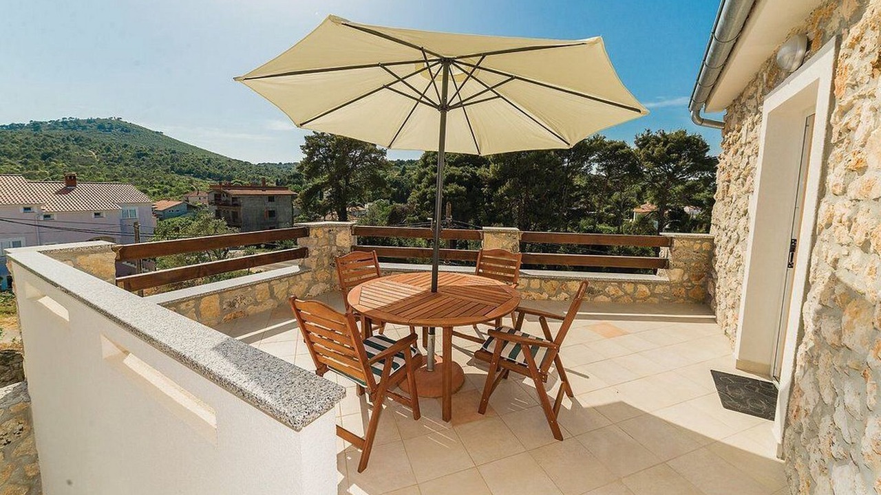 Photo of Outdoor in Banj
