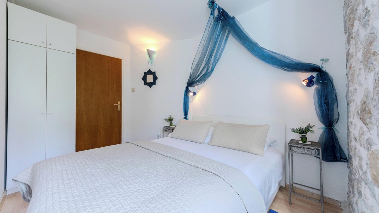 Photo of Bedroom in Bol