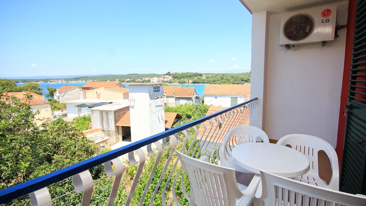 Photo of Patio Balcony in Loviste
