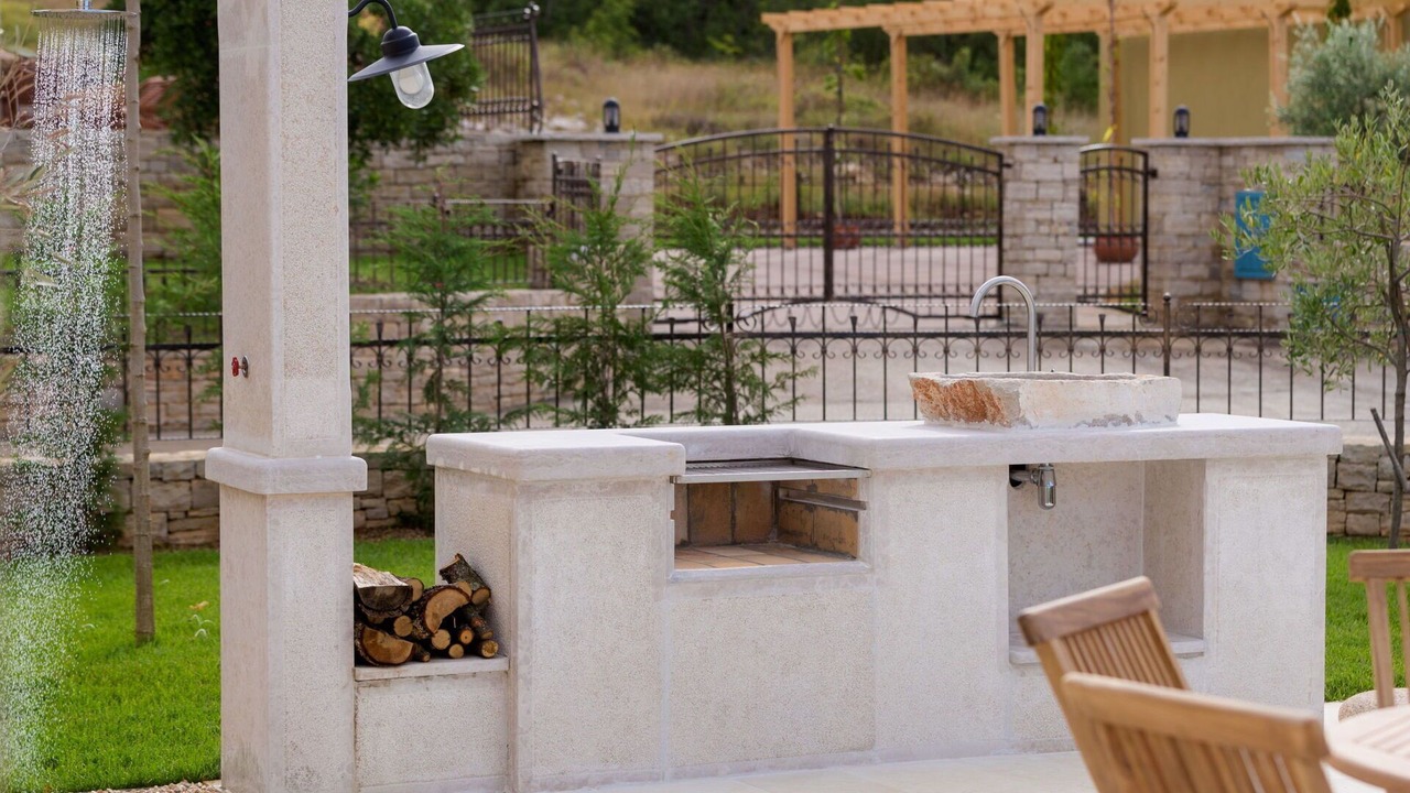 Photo of Outdoor in Vardica