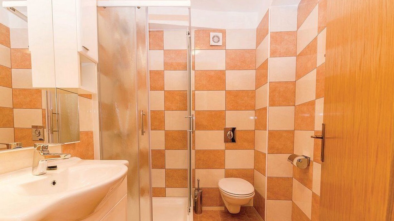 Photo of Bathroom in Banj