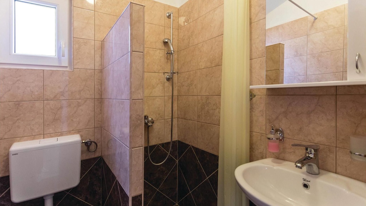 Photo of Bathroom in Blace