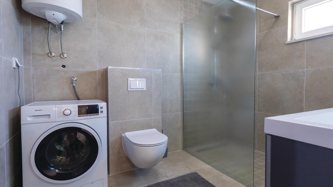 Photo of Bathroom in Blace