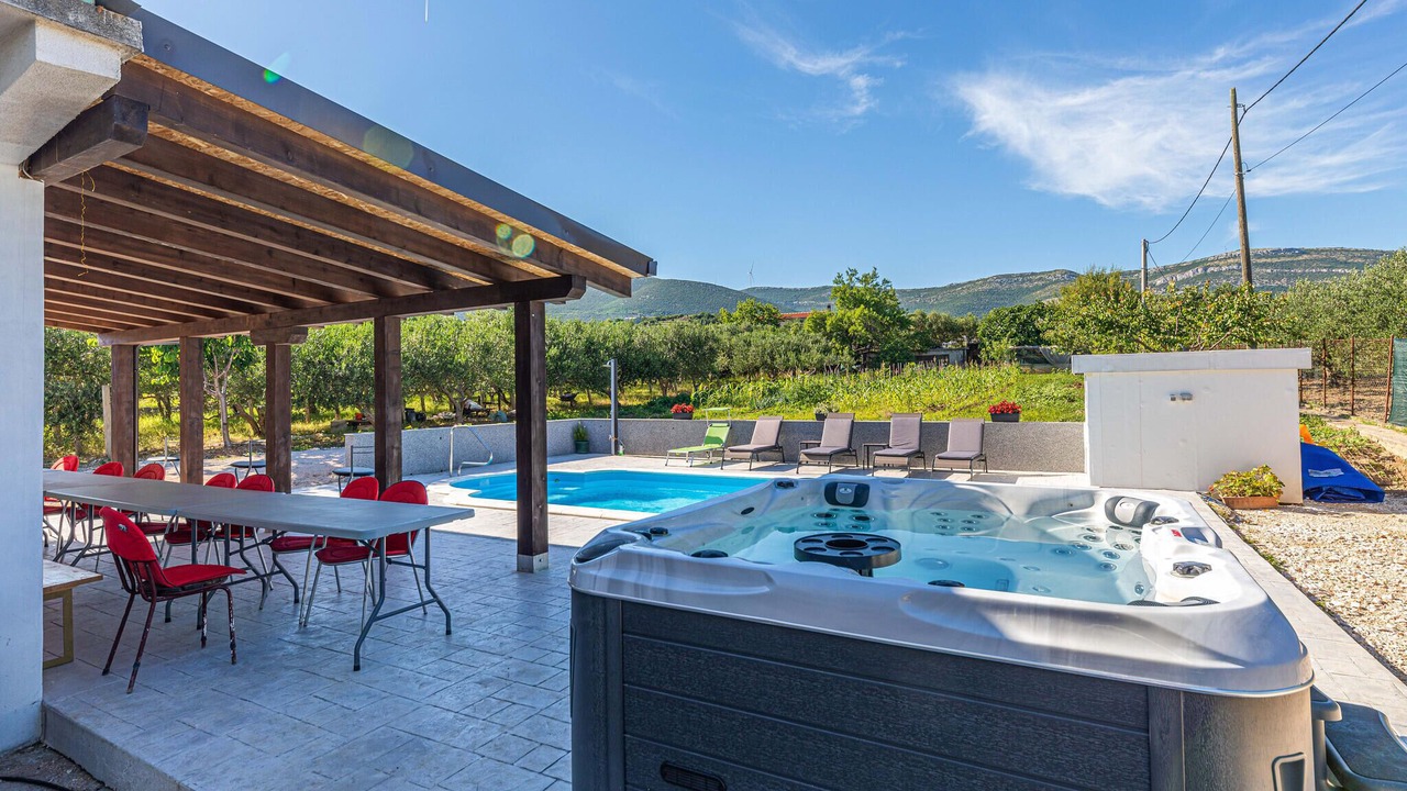 Photo of Outdoor in Rudine