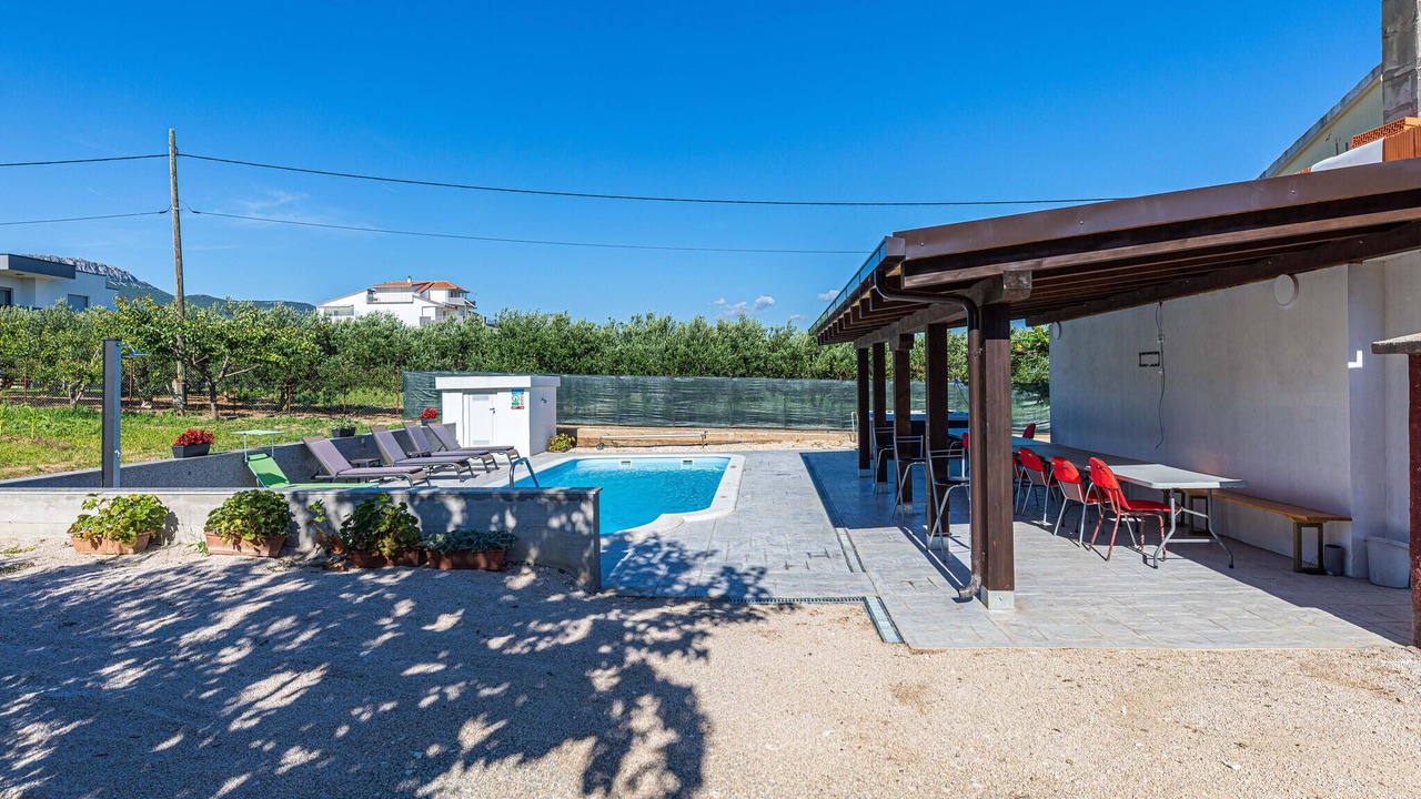 Photo of Outdoor in Rudine