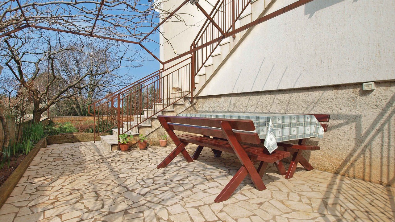 Photo of Outdoor in Stinjan