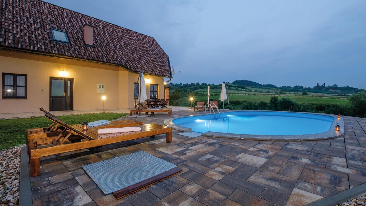 Photo of Outdoor in Krasic