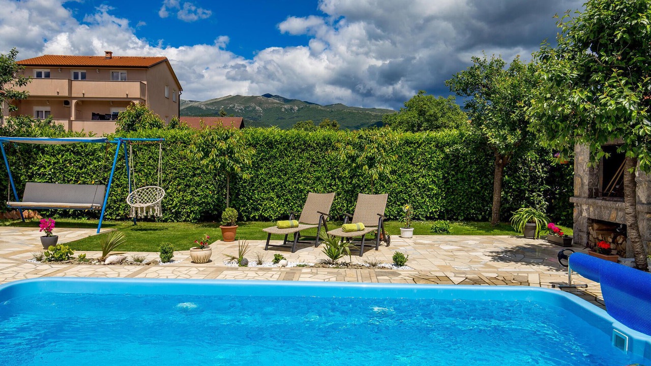 Photo of Outdoor in Sarsoni