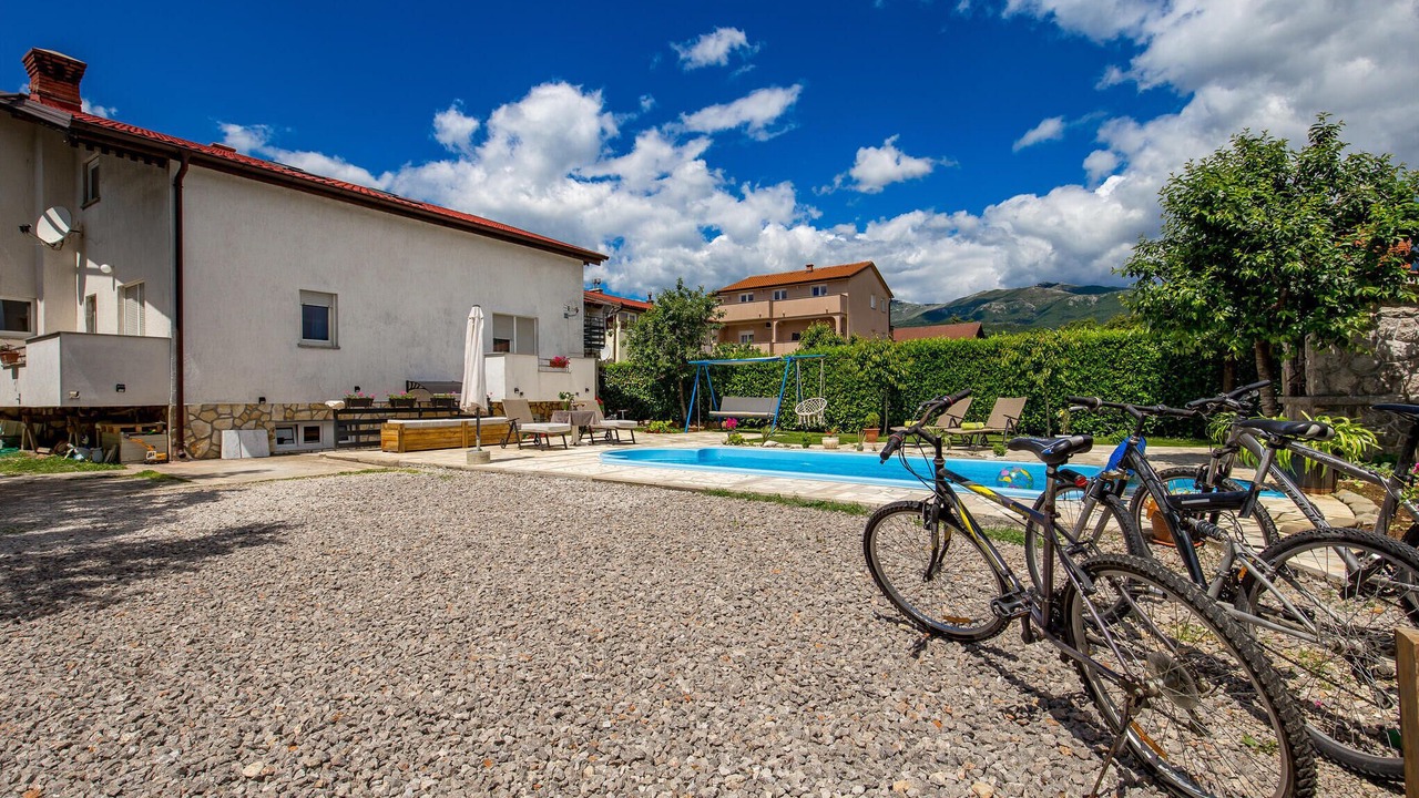 Photo of Outdoor in Sarsoni