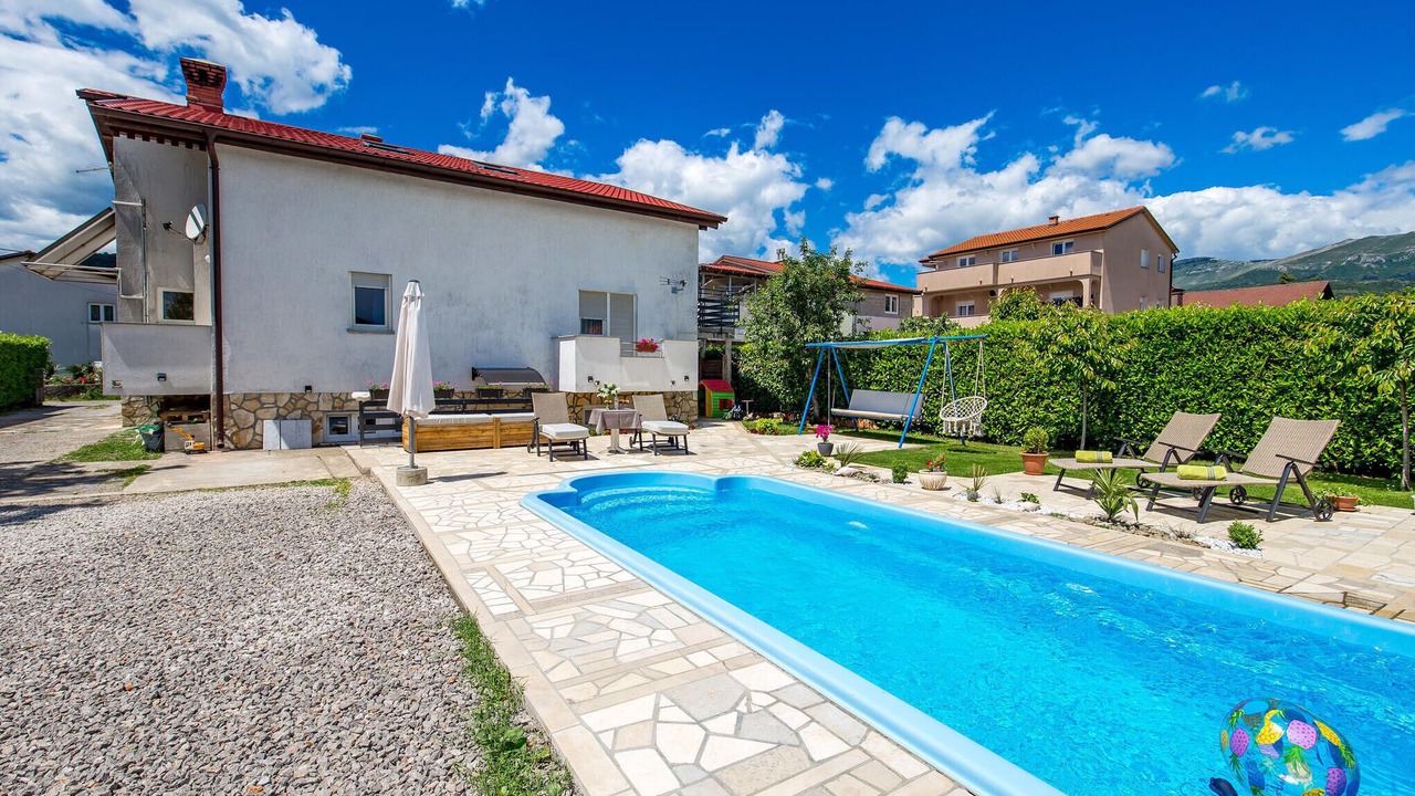 Photo of Outdoor in Sarsoni
