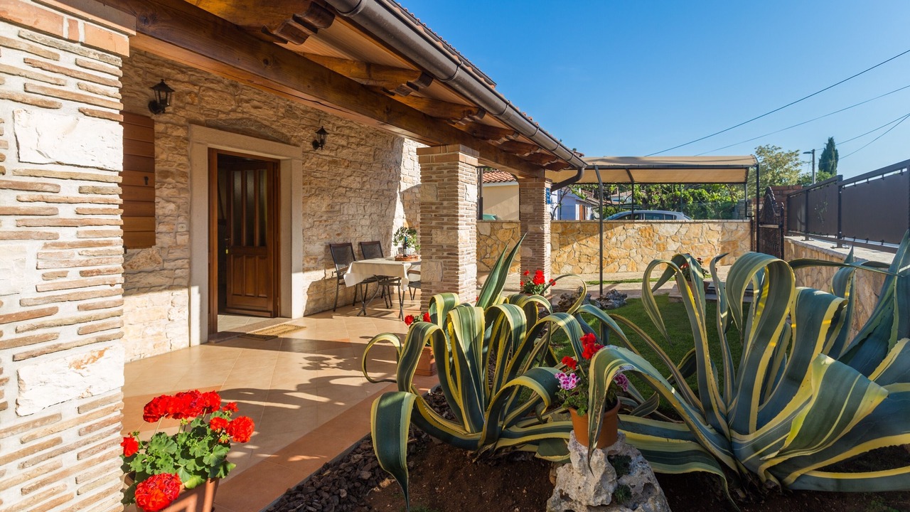 Photo of Patio Balcony in Tar-Vabriga