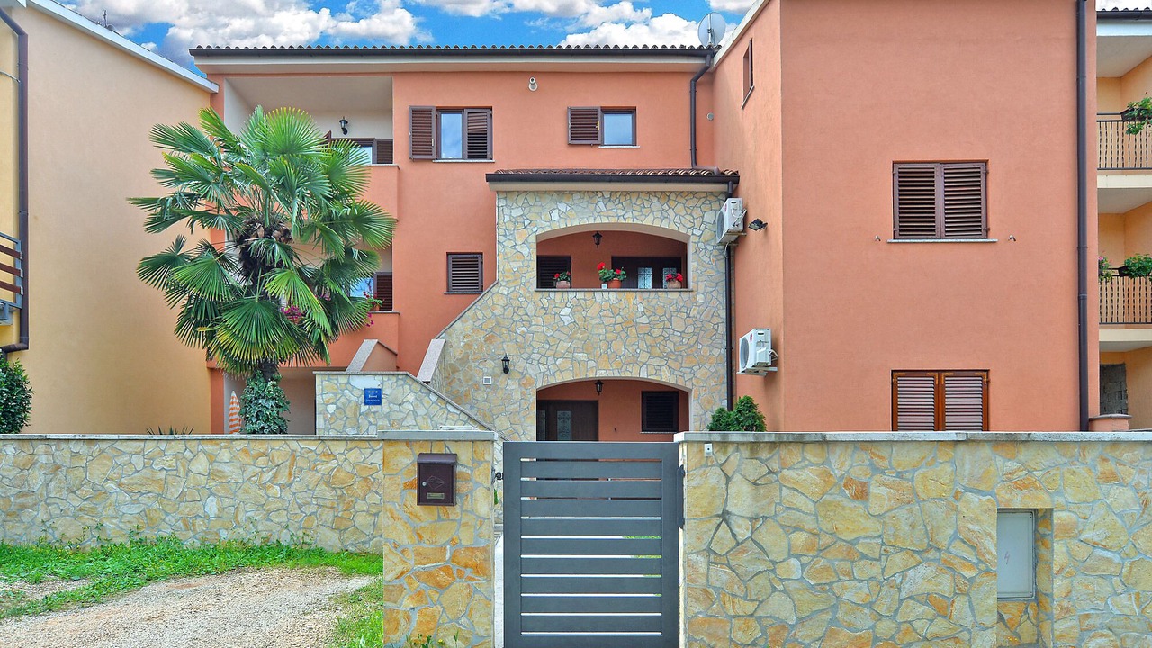 Photo of Outdoor in Stinjan