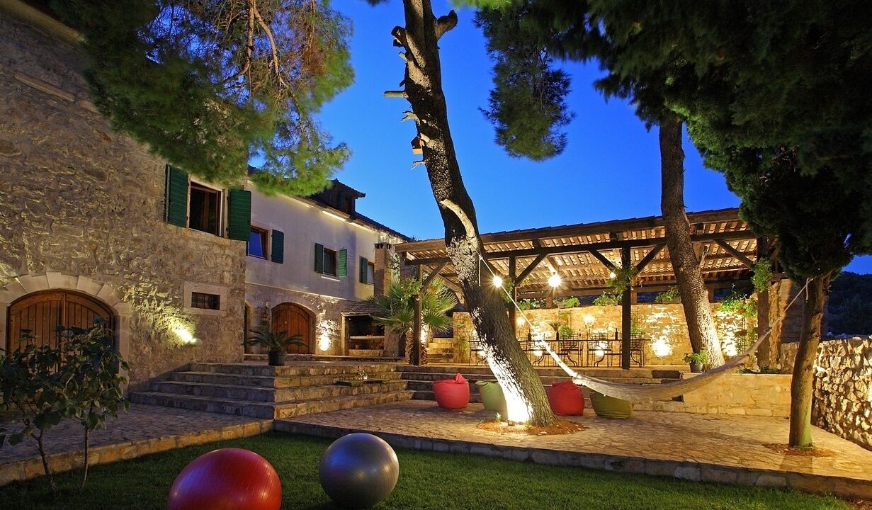 Photo of Outdoor in Zena Glava