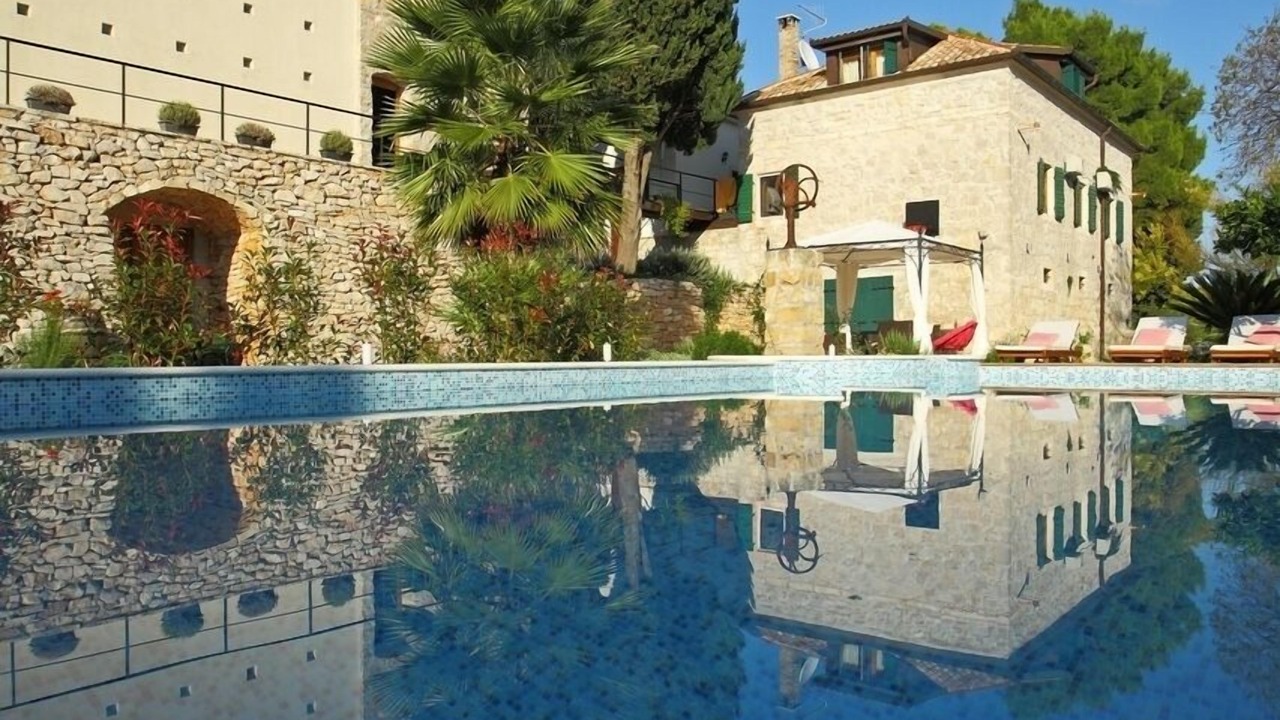 Photo of Outdoor in Zena Glava