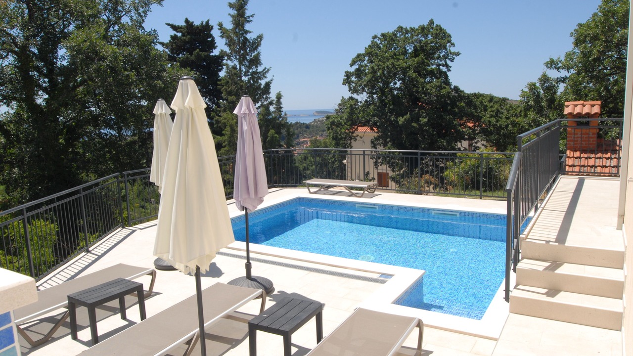 Photo of Outdoor in Petraca
