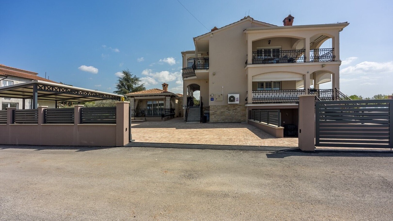 Photo of Outdoor in Antonci