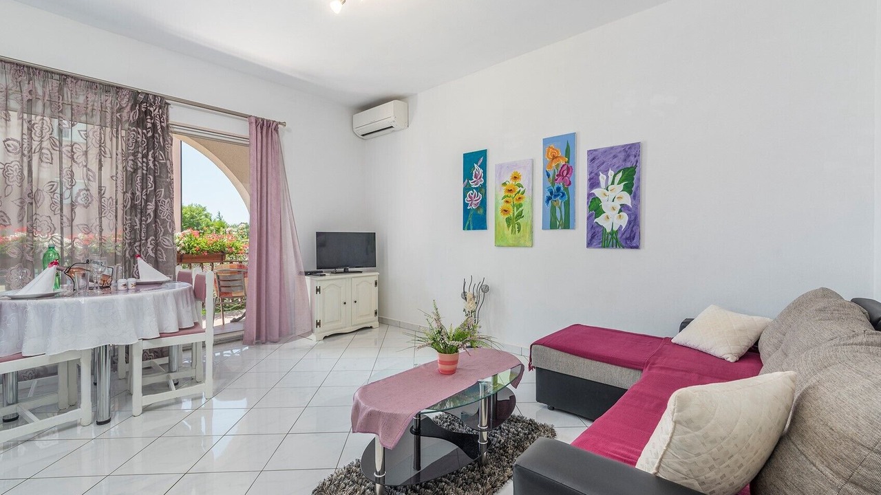 Photo of Livingroom in Vrvari
