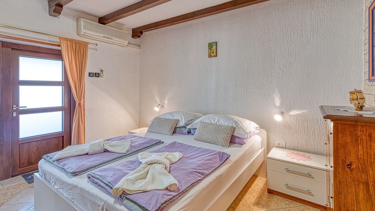 Photo of Bedroom in Funtana