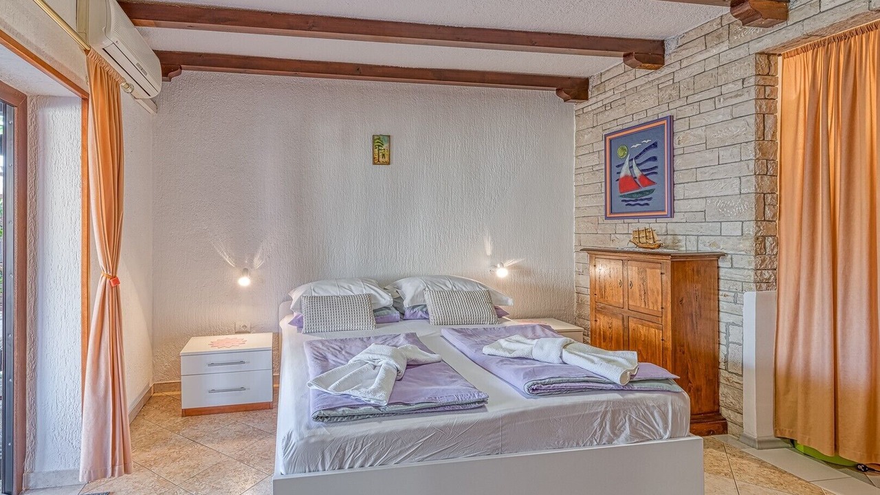 Photo of Bedroom in Funtana