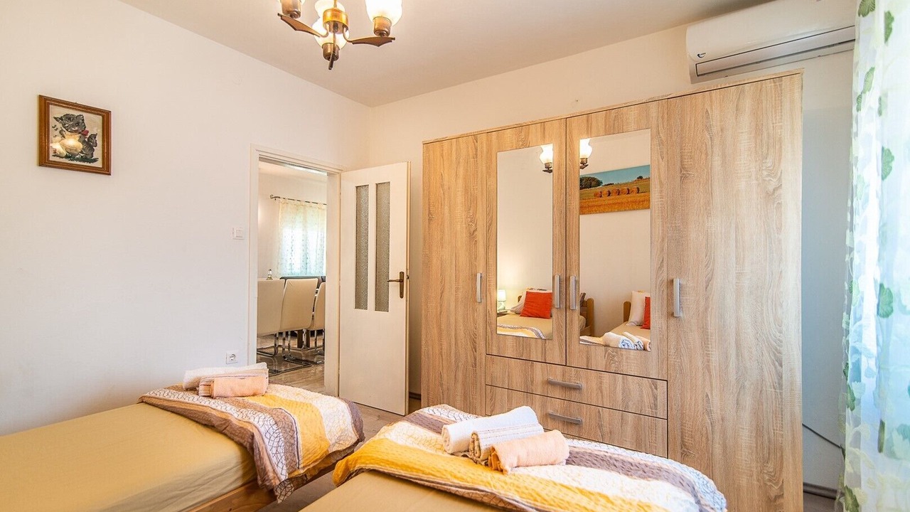 Photo of Bedroom in Tinjan