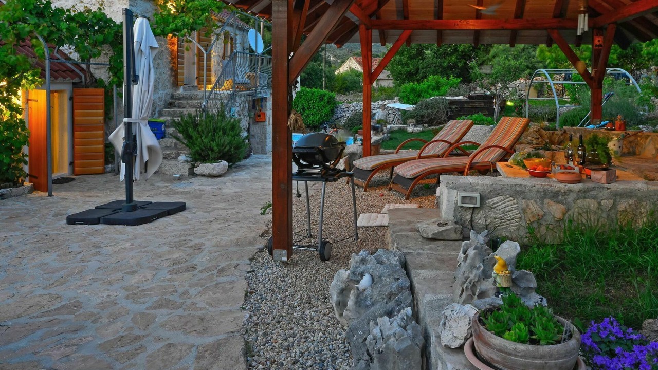 Photo of Outdoor in Seget