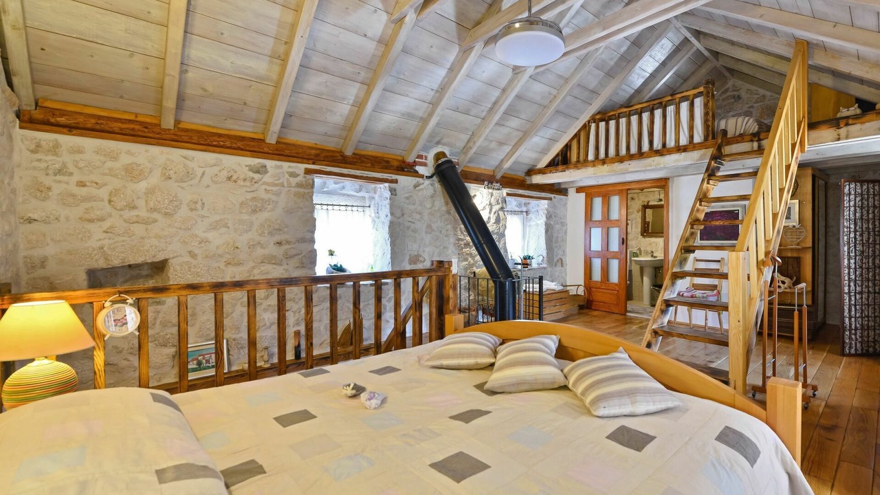 Photo of Bedroom in Seget