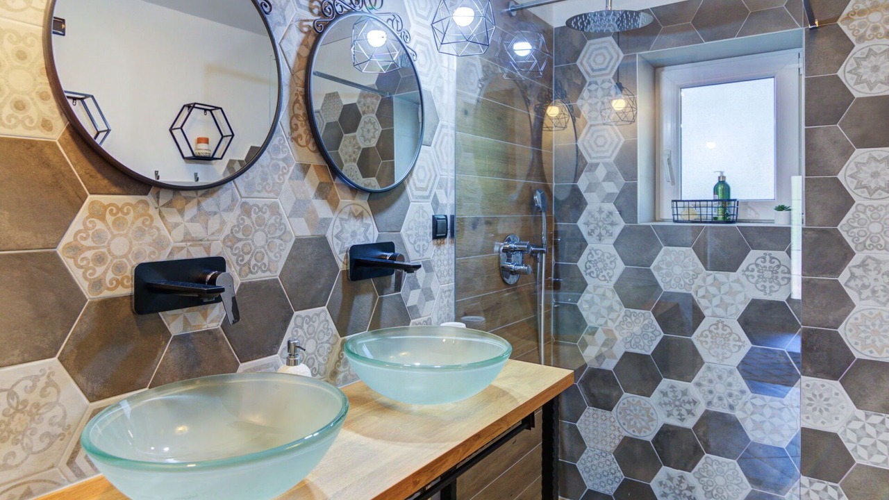 Photo of Bathroom in Vratarusa