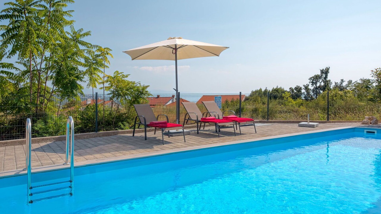 Photo of Outdoor in Pobri