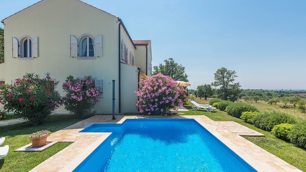Photo of Outdoor in Cervar