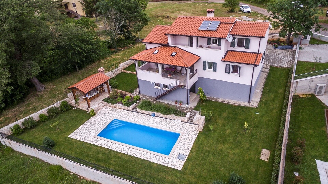 Photo of Outdoor in Jakovici
