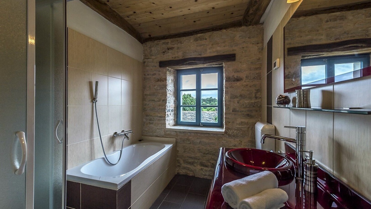 Photo of Bathroom in Pazin