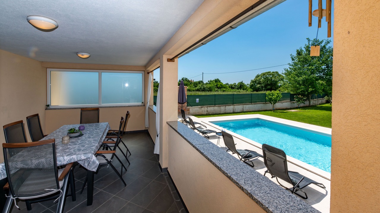 Photo of Outdoor in Cere