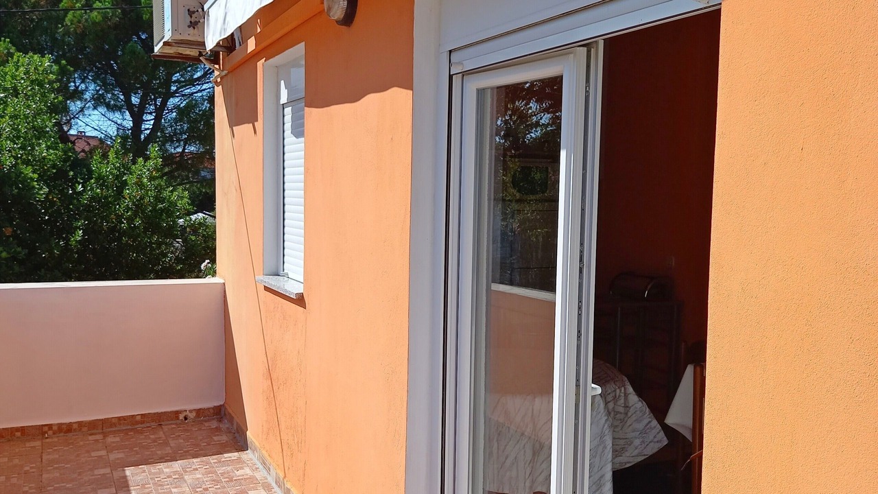 Photo of Outdoor in Petrcane