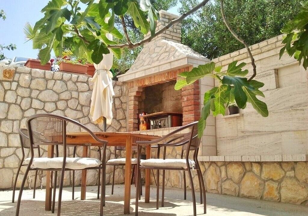 Photo of Outdoor in Banjol