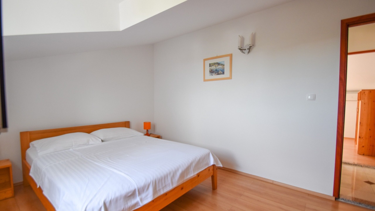 Photo of Bedroom in Banjol