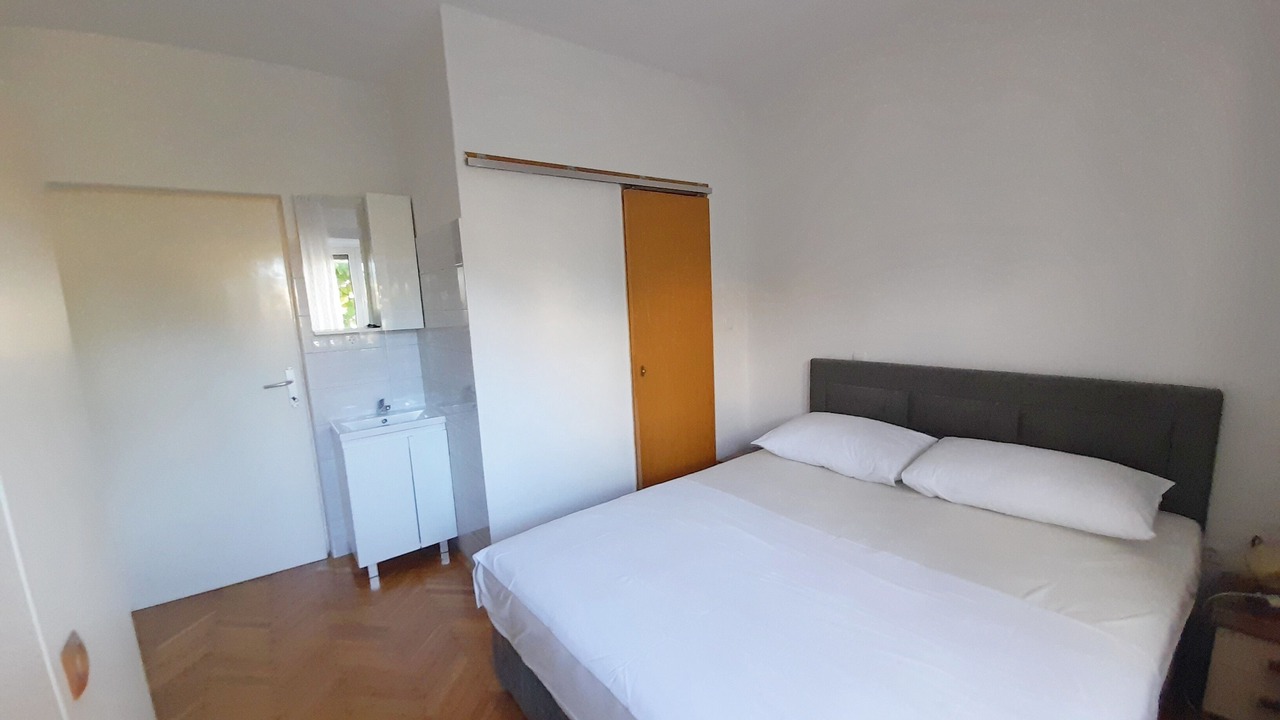 Photo of Bedroom in Palit
