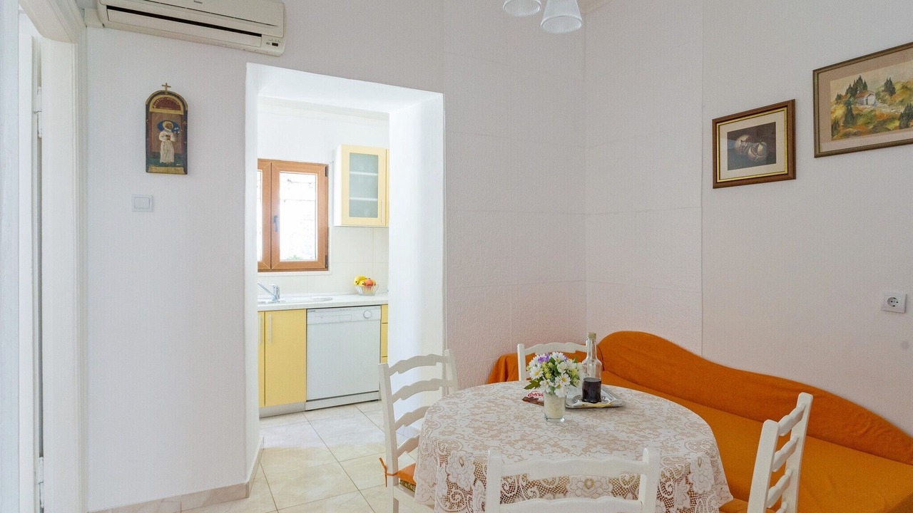 Photo of Others in Ploce