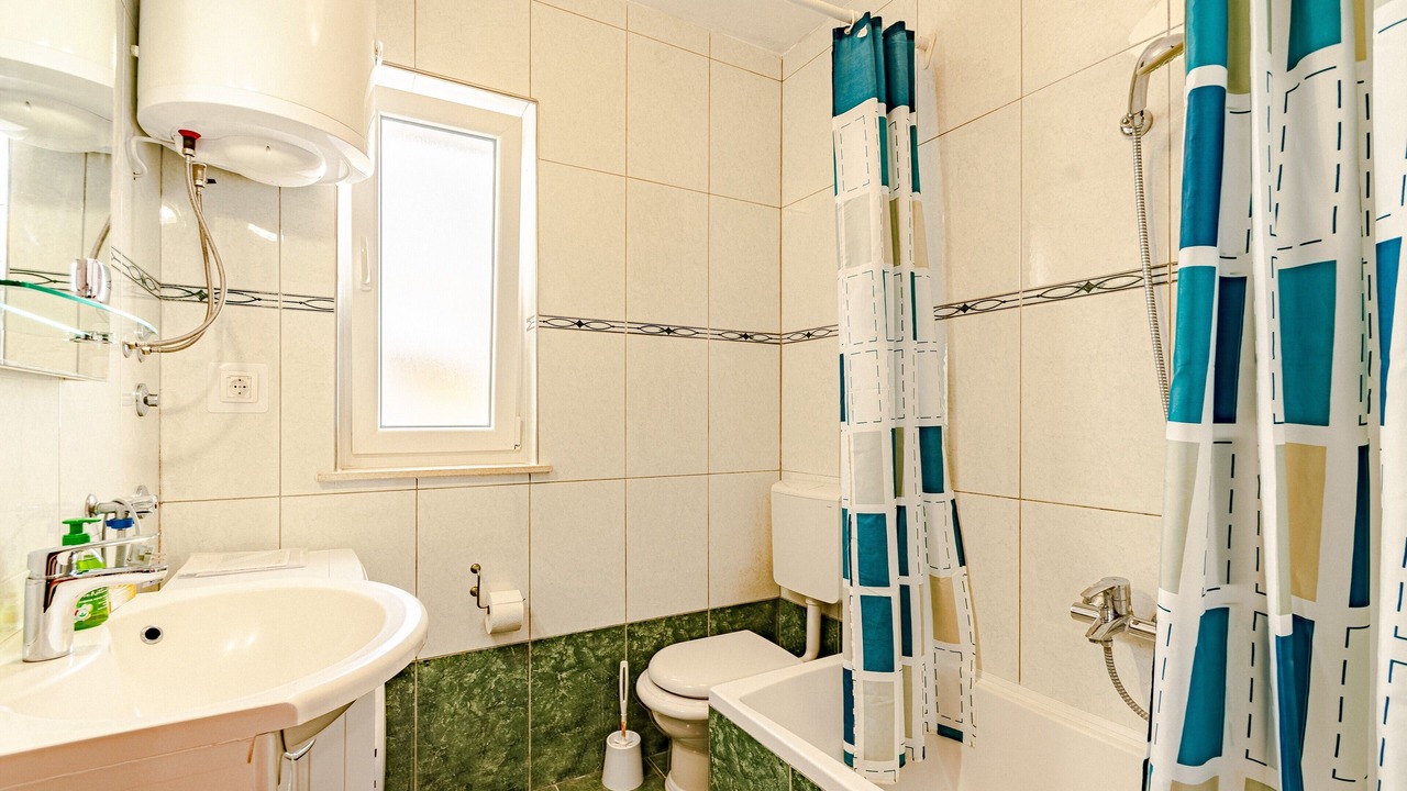 Photo of Bathroom in Cove Tri Zala (Zrnovo)