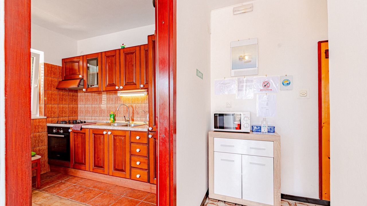 Photo of Kitchen in Cove Tri Zala (Zrnovo)